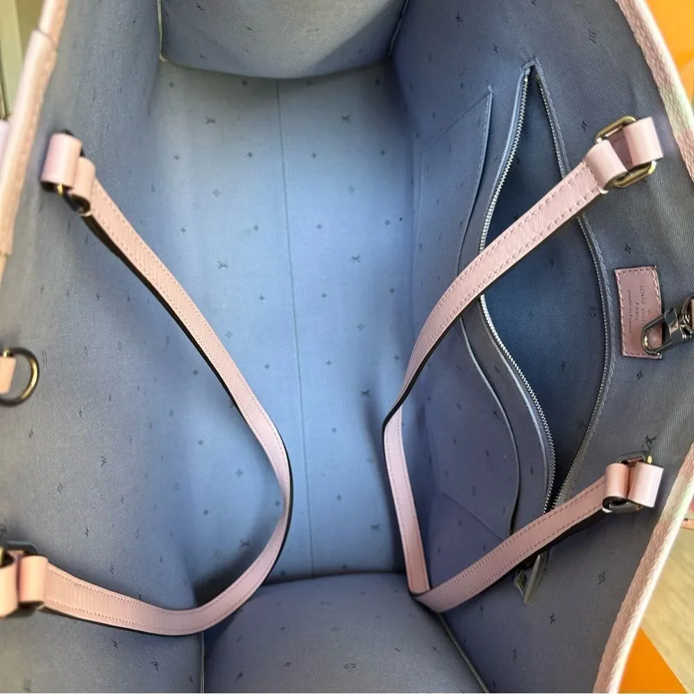 Louis Vuitton Pastel Gradient OnTheGo GM Tote Pink Blue Yellow Ombre Summer 2020